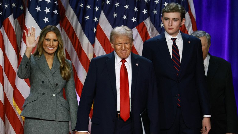 barron trump height disease
